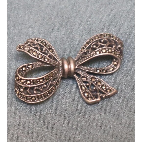 Art Deco Marcasite Bow Brooch Vintage Pin - Picture 1 of 4